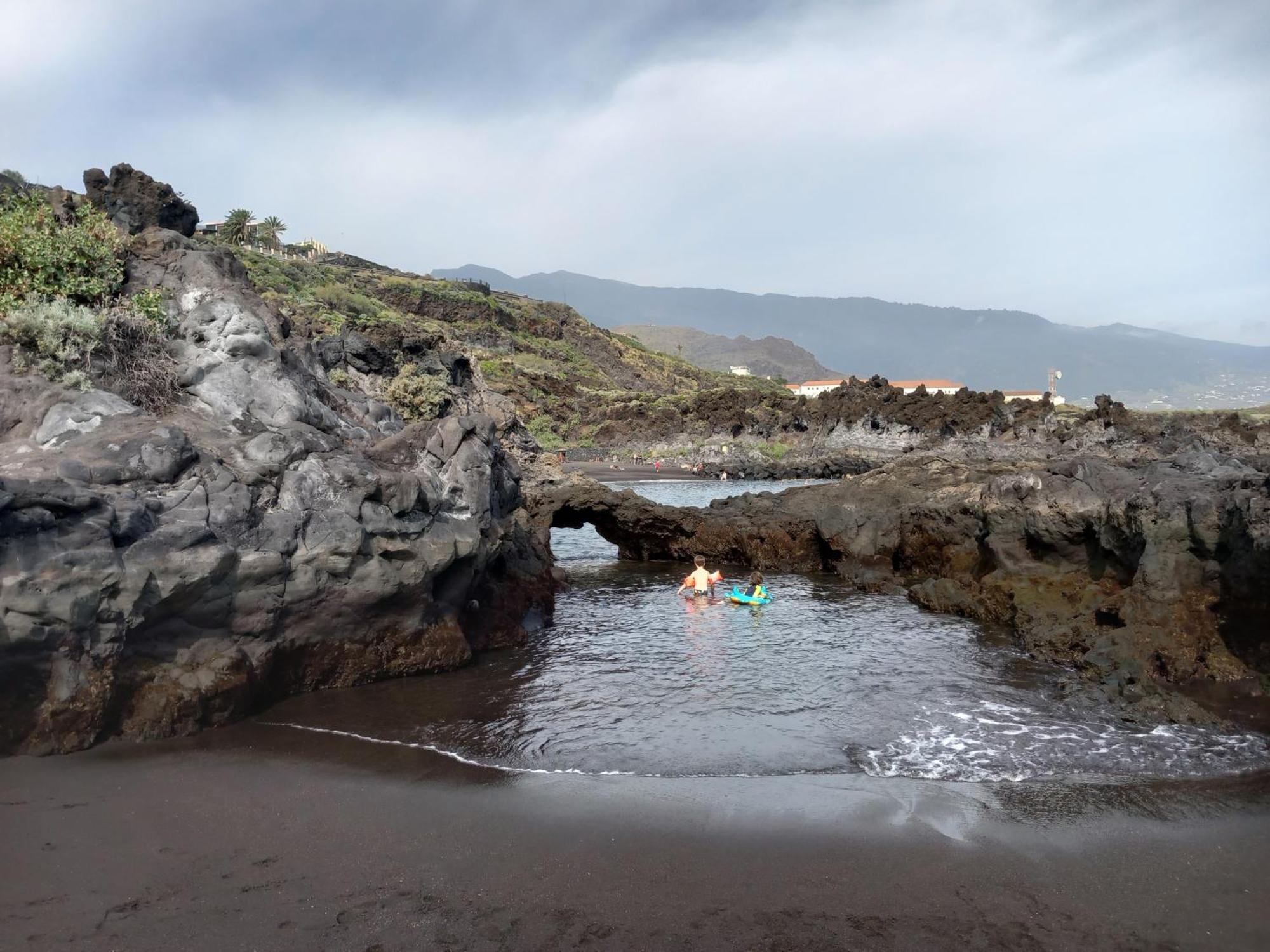 Cascada De Colores Playa Cancajos.- BreNa Baja  Екстериор снимка